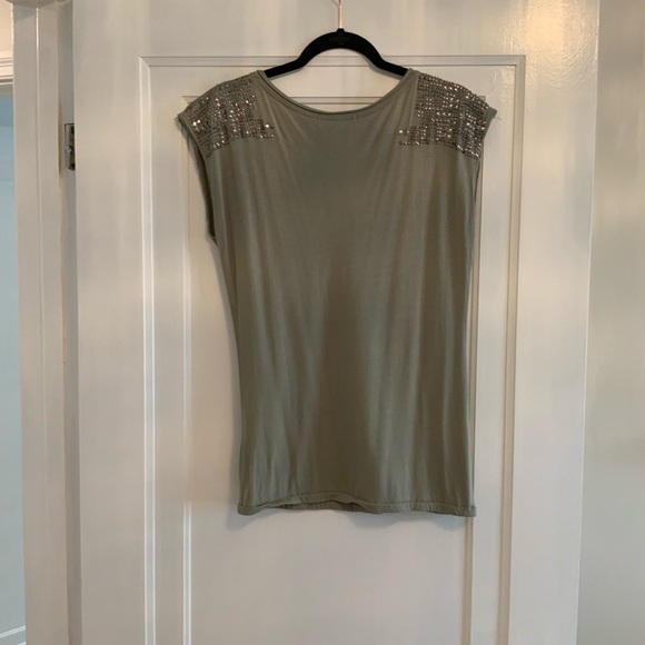 3/$30 Shoulder Detail Top - Picture 2 of 2